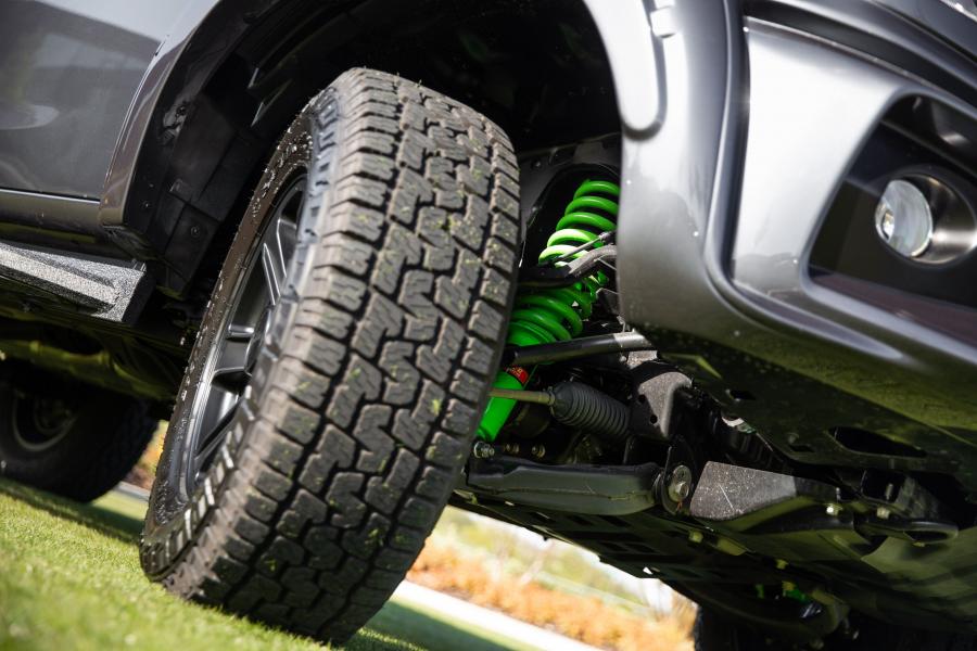 Днище и подвеска Isuzu D-Max XTR Colour Edition 2020 года  (UK) (фото 21 из 23)
